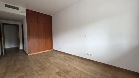 Apartamento T3 para Venda em Parque das Nações