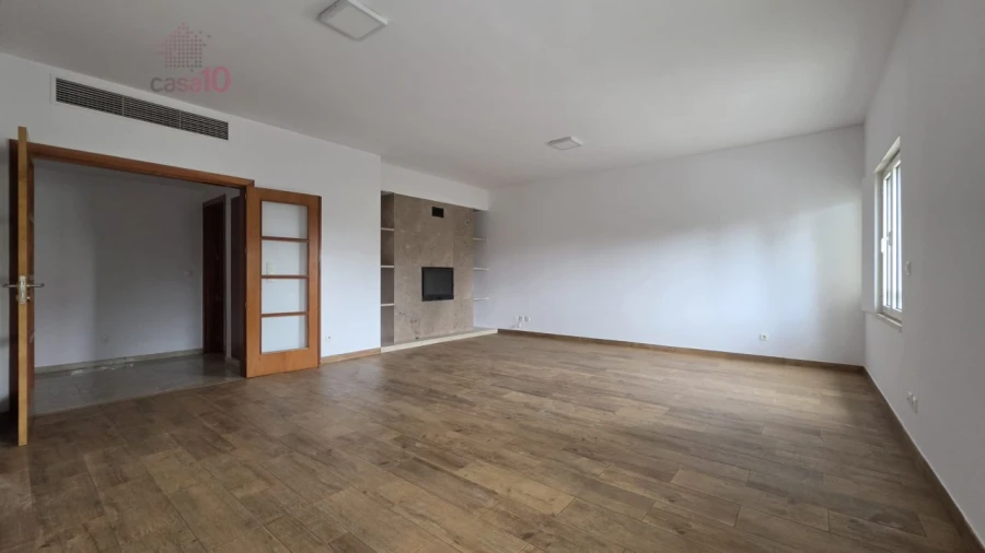 Apartamento T3 para Venda em Parque das Nações Foto 2