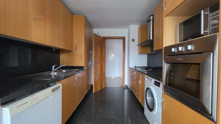 Apartamento T3 para Venda em Parque das Nações Foto 8