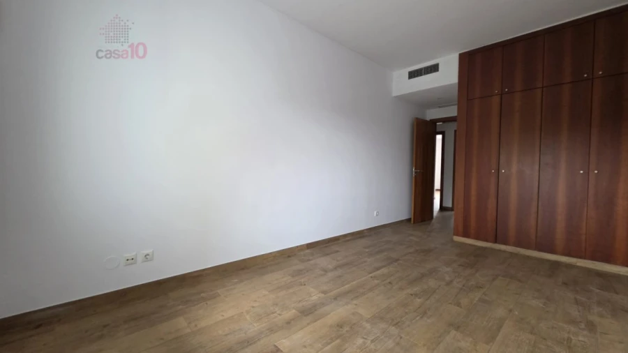 Apartamento T3 para Venda em Parque das Nações Foto 14