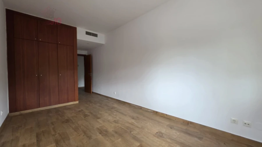 Apartamento T3 para Venda em Parque das Nações Foto 17