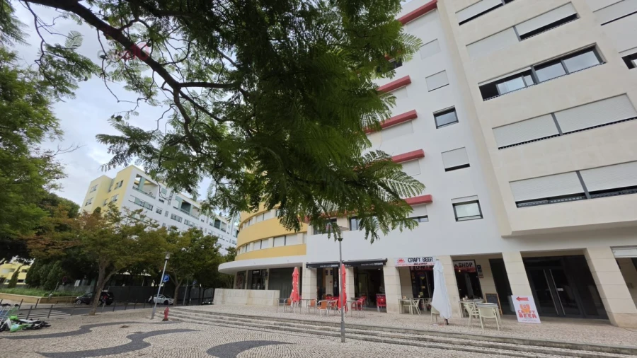 Apartamento T3 para Venda em Parque das Nações Foto 27