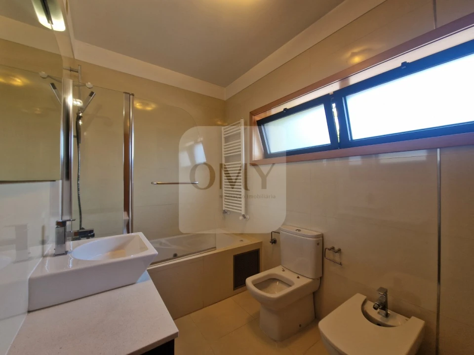 Apartamento T2 para Arrendamento em Mateus Foto 11