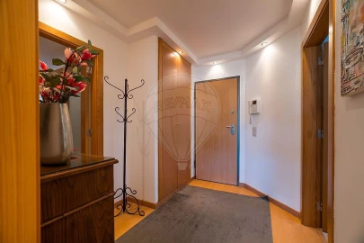 Apartamento T4 para Venda em Loures