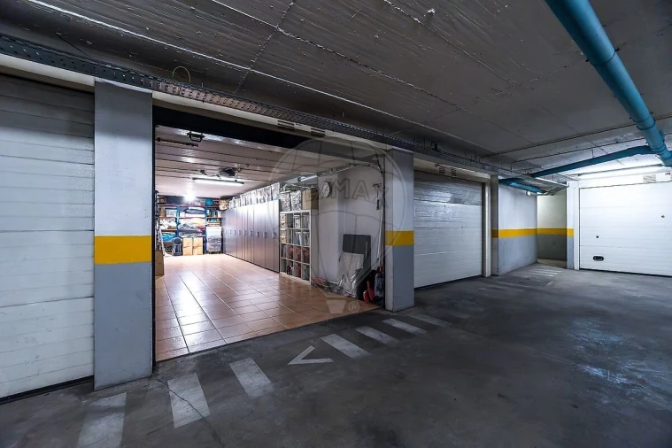 Apartamento T4 para Venda em Loures Foto 26