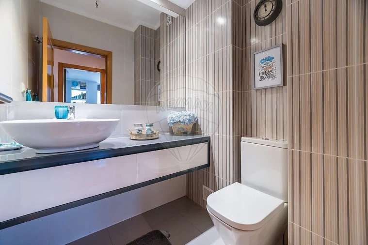 Apartamento T4 para Venda em Loures Foto 24