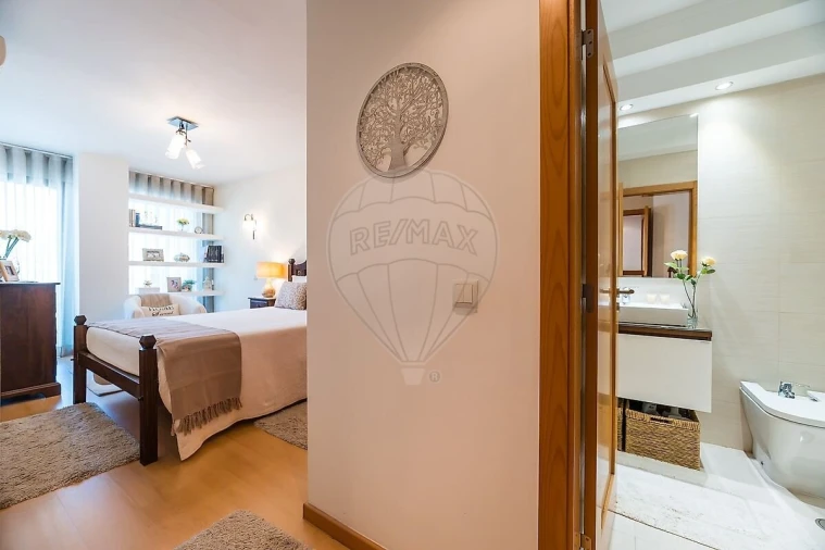 Apartamento T4 para Venda em Loures Foto 10