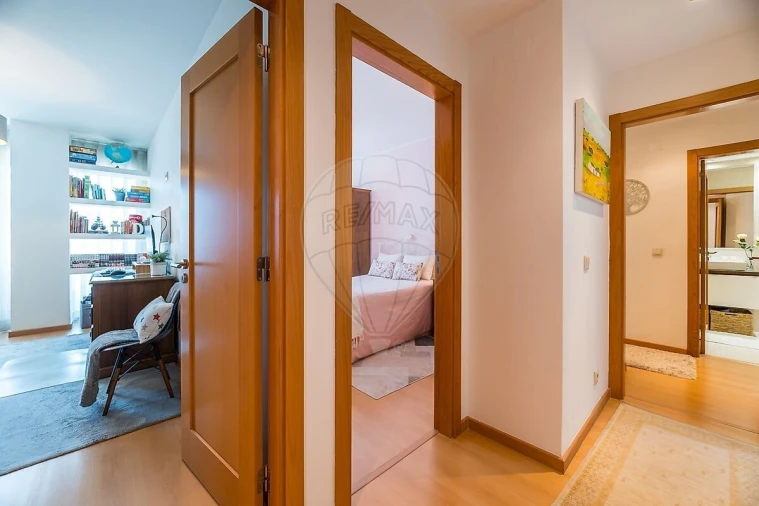 Apartamento T4 para Venda em Loures Foto 18