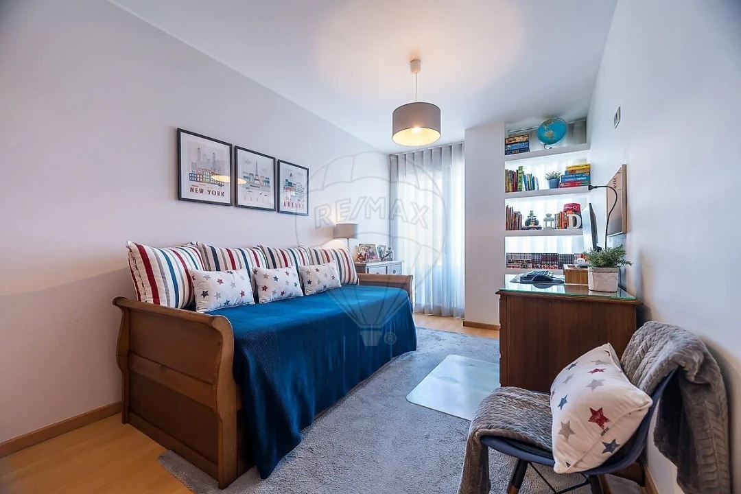 Apartamento T4 para Venda em Loures Foto 23