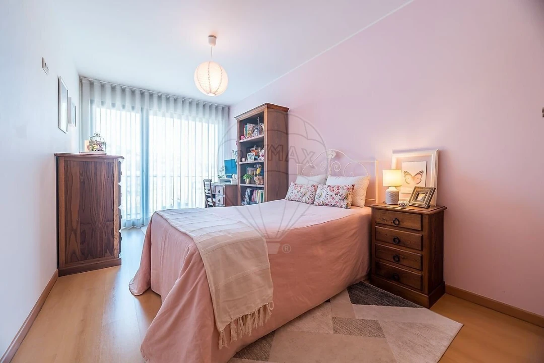 Apartamento T4 para Venda em Loures Foto 19