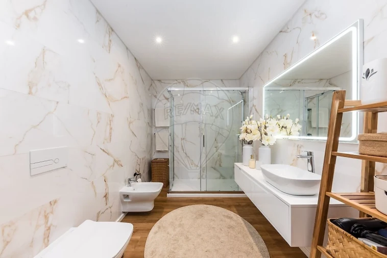 Apartamento T2 para Venda em Rio de Mouro Foto 18