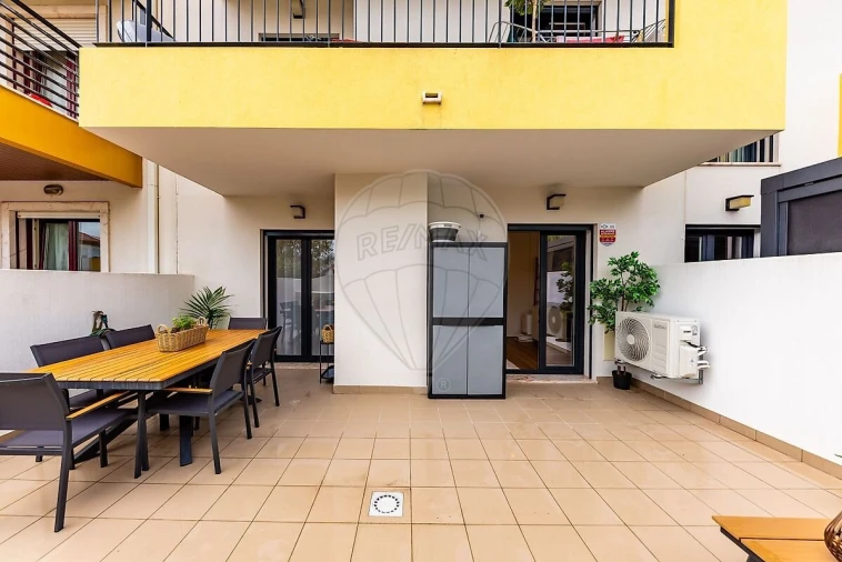 Apartamento T2 para Venda em Rio de Mouro Foto 24