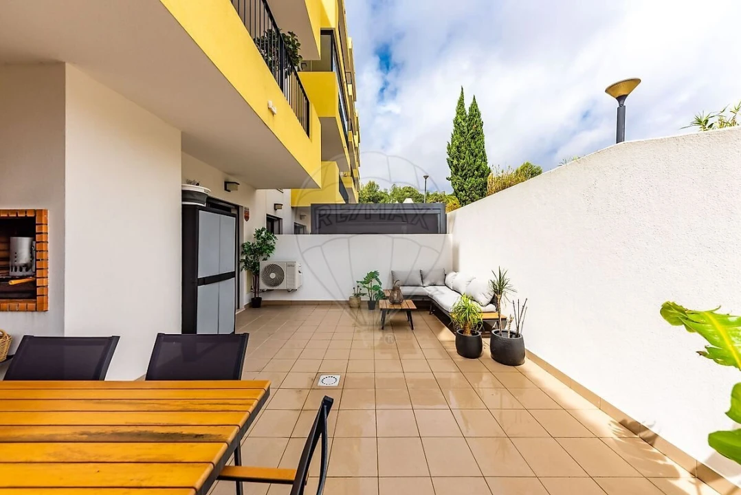 Apartamento T2 para Venda em Rio de Mouro Foto 22