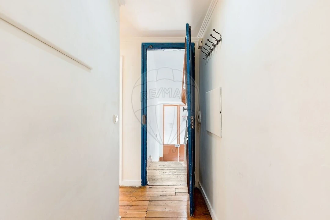 Apartamento T1 para Venda em Beato Foto 24