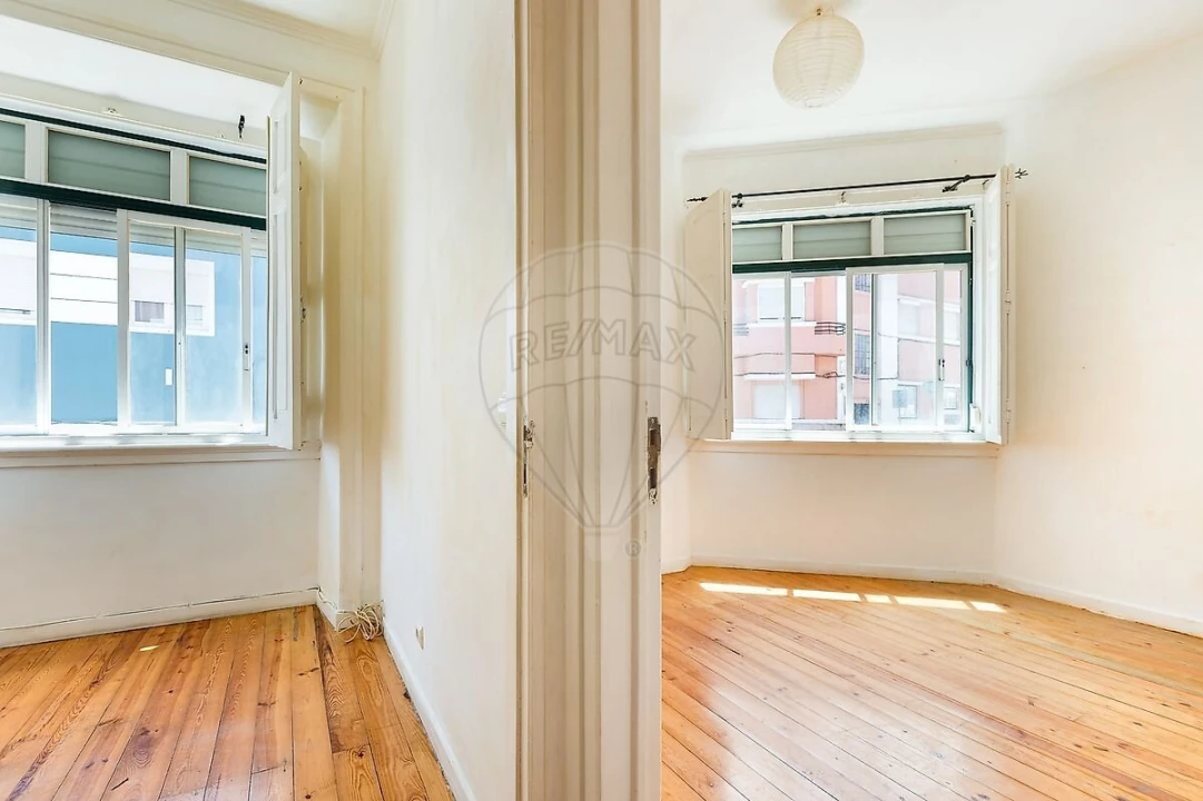 Apartamento T1 para Venda em Beato Foto 12