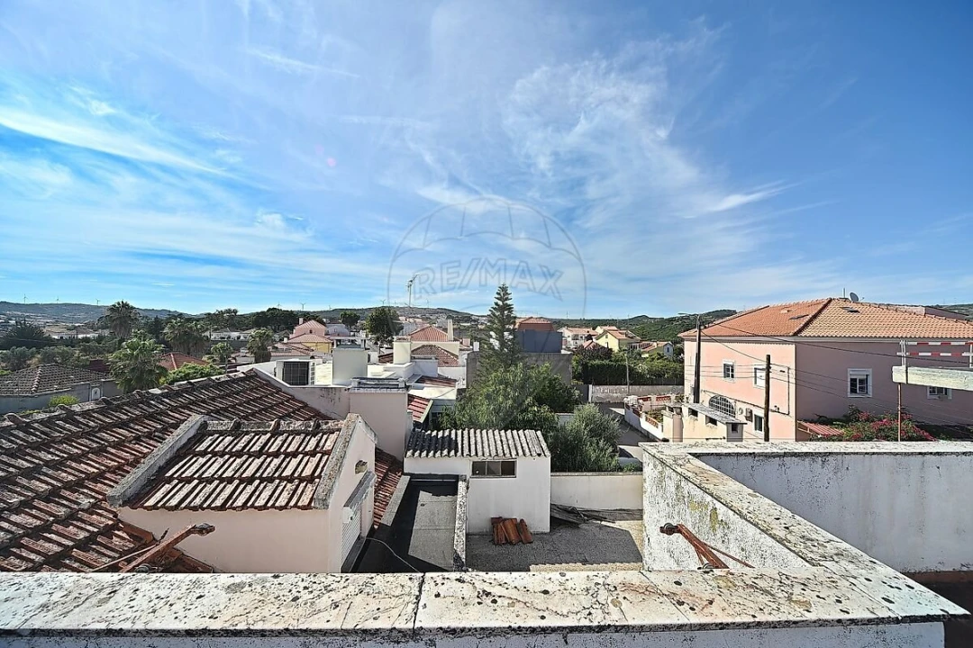 Moradia T3 para Venda em Loures Foto 37