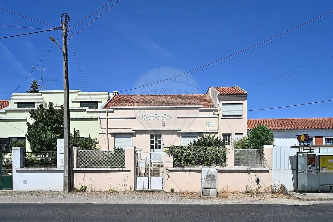 Moradia T3 para Venda em Loures Foto 2