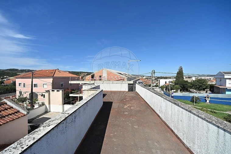 Moradia T3 para Venda em Loures Foto 41
