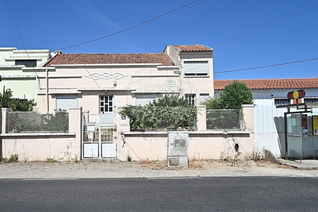 Moradia T3 para Venda em Loures Foto 1