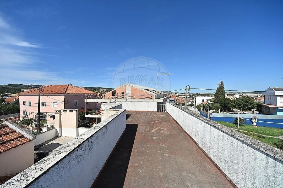 Moradia T3 para Venda em Loures Foto 41