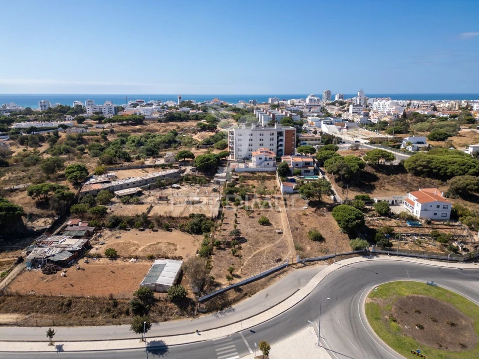 Terreno para Venda em Quarteira Foto 12