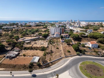 Terreno para Venda em Quarteira