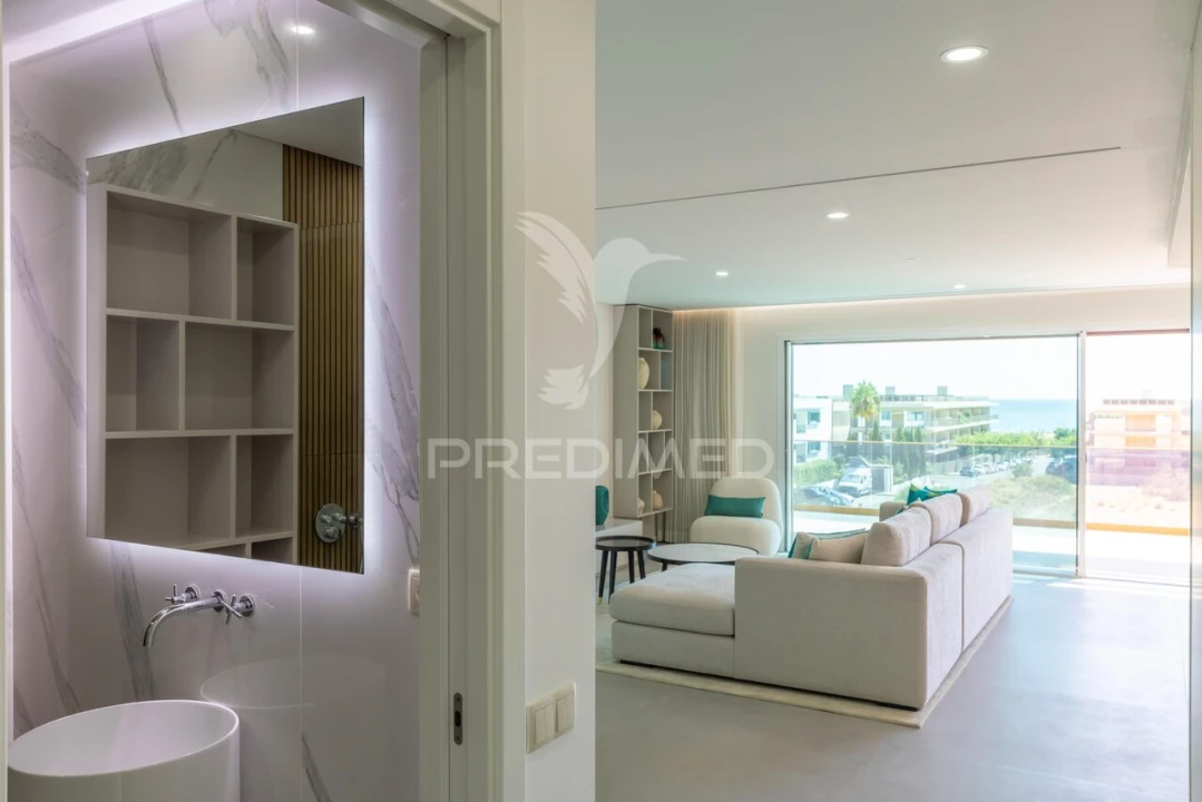 Apartamento T2 para Venda em Quarteira Foto 11