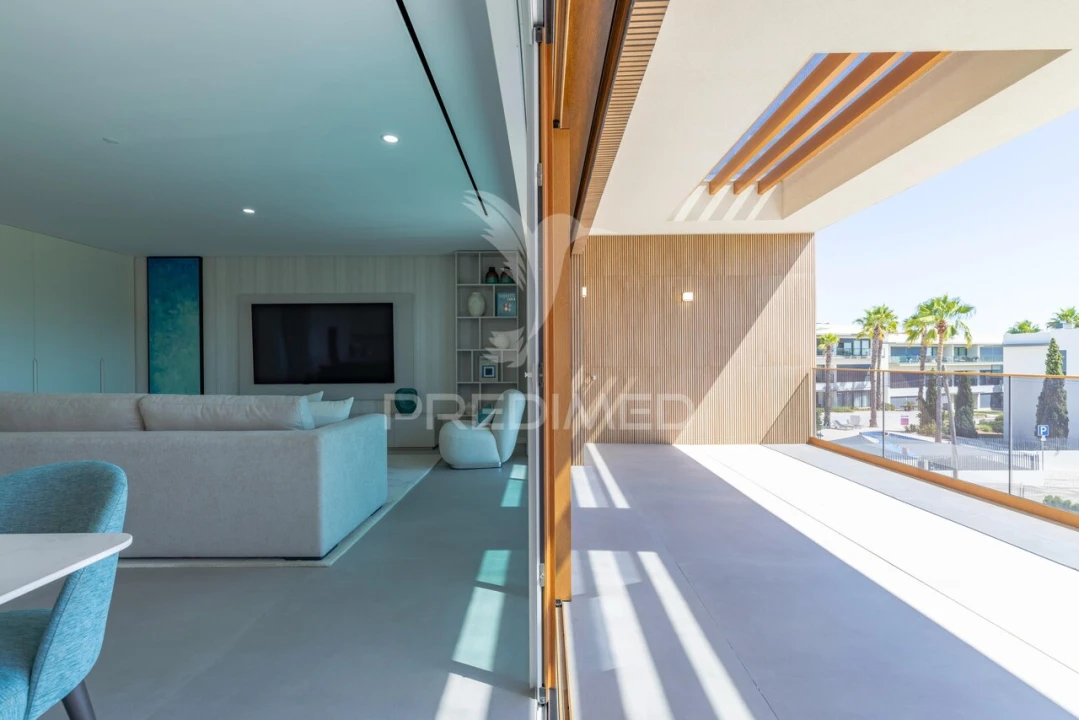 Apartamento T2 para Venda em Quarteira Foto 6