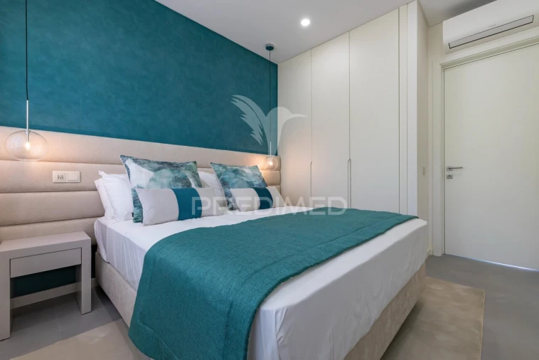 Apartamento T2 para Venda em Quarteira Foto 32