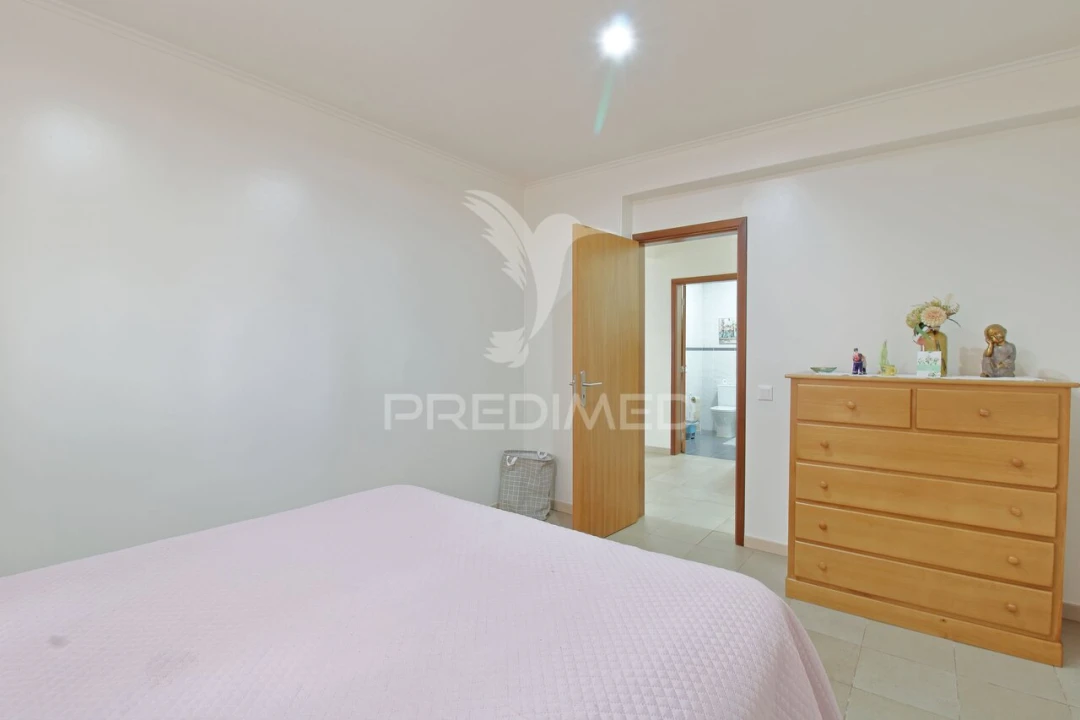 Moradia T5 para Venda em Porto Judeu Foto 22