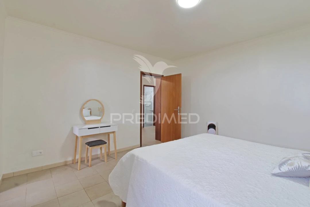 Moradia T5 para Venda em Porto Judeu Foto 26