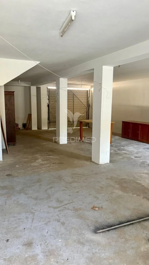 Moradia T4 para Venda em Sande (São Martinho)
