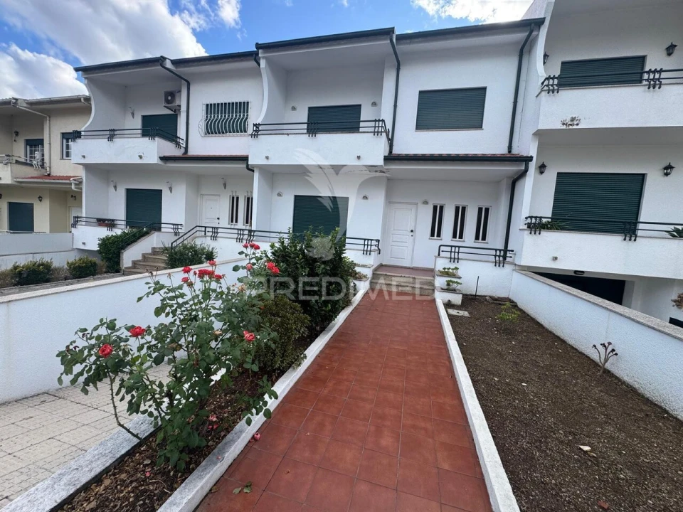 Moradia T3 para Venda em Sande (São Martinho) Foto 1