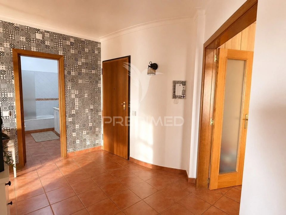 Apartamento T2 para Venda em Sines Foto 17