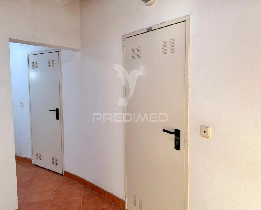 Apartamento T2 para Venda em Sines Foto 19