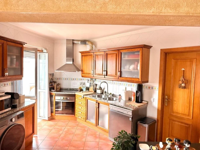 Apartamento T2 para Venda em Sines Foto 5