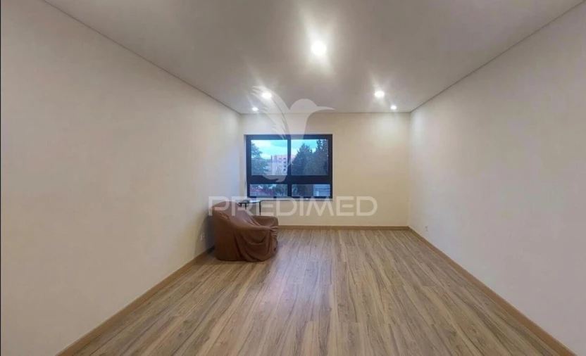 Apartamento T3 para Venda em Ermesinde Foto 3