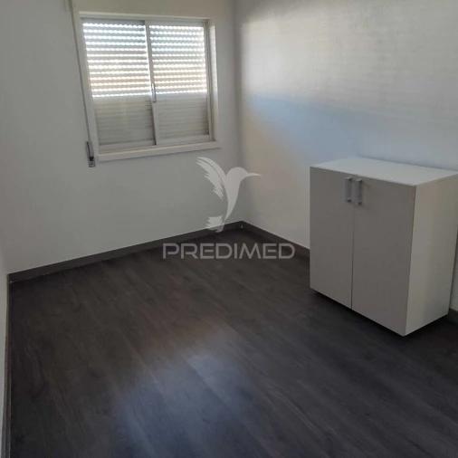 Apartamento T3 para Venda em Sé e São Lourenço Foto 4