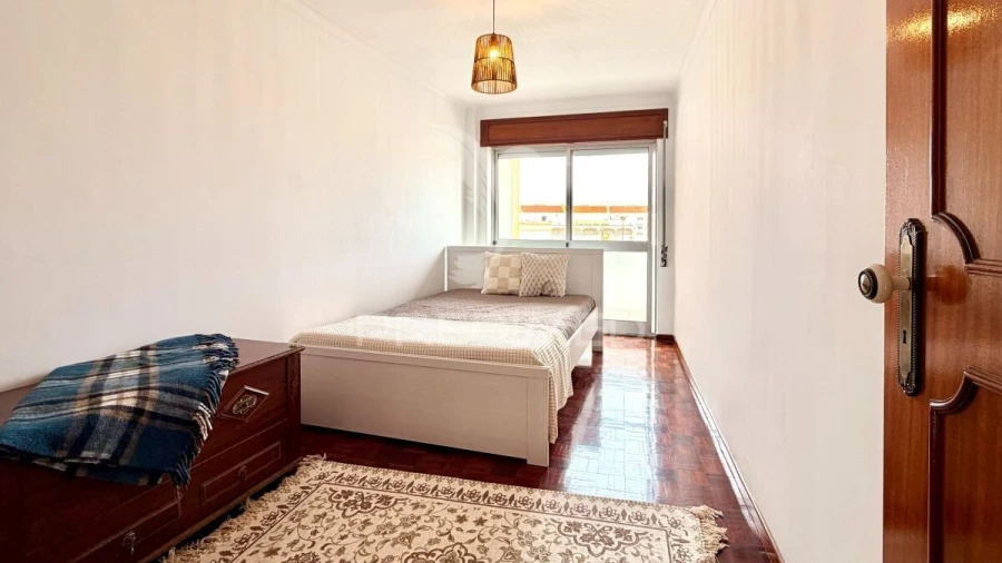 Apartamento T2 para Venda em Moita Foto 24