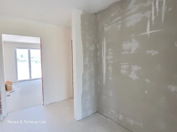 Moradia T3 para Venda em Souto da Carpalhosa e Ortigosa
