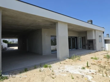 Moradia T3 para Venda em Souto da Carpalhosa e Ortigosa