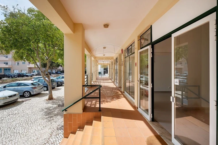 Loja para Venda em Lagos (São Sebastião e Santa Maria) Foto 12