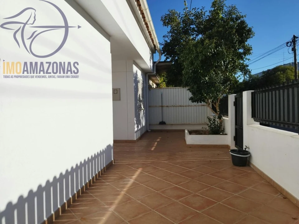 Moradia T2 para Venda em Silves Foto 5