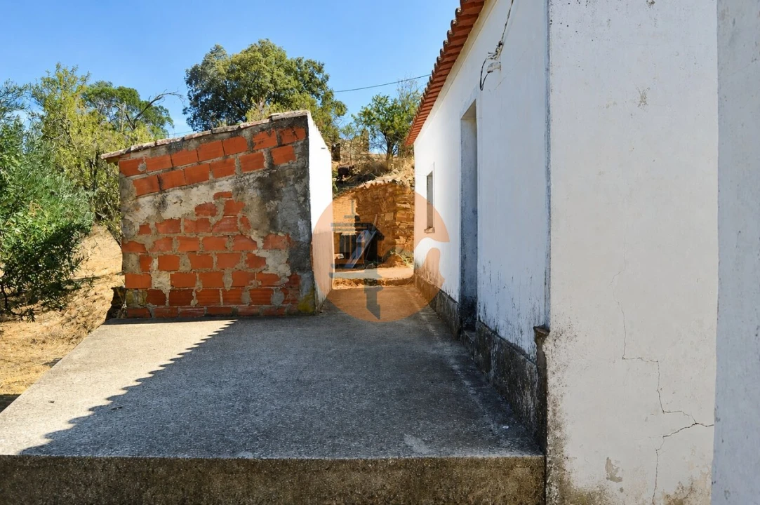 Moradia T4 para Venda em Cachopo Foto 2