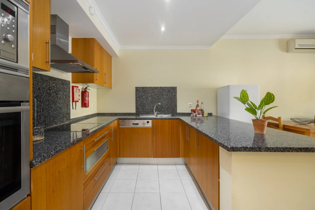 Apartamento T1 para Venda em Albufeira e Olhos de Água Foto 9