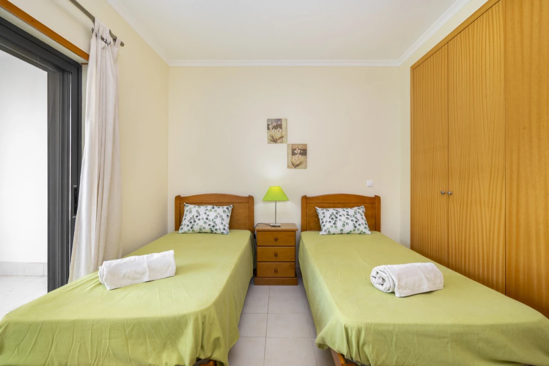 Apartamento T1 para Venda em Albufeira e Olhos de Água Foto 12