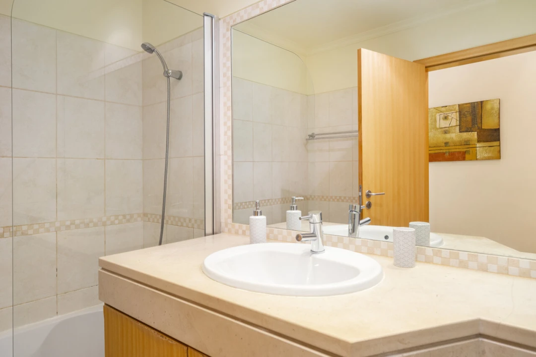 Apartamento T1 para Venda em Albufeira e Olhos de Água Foto 15