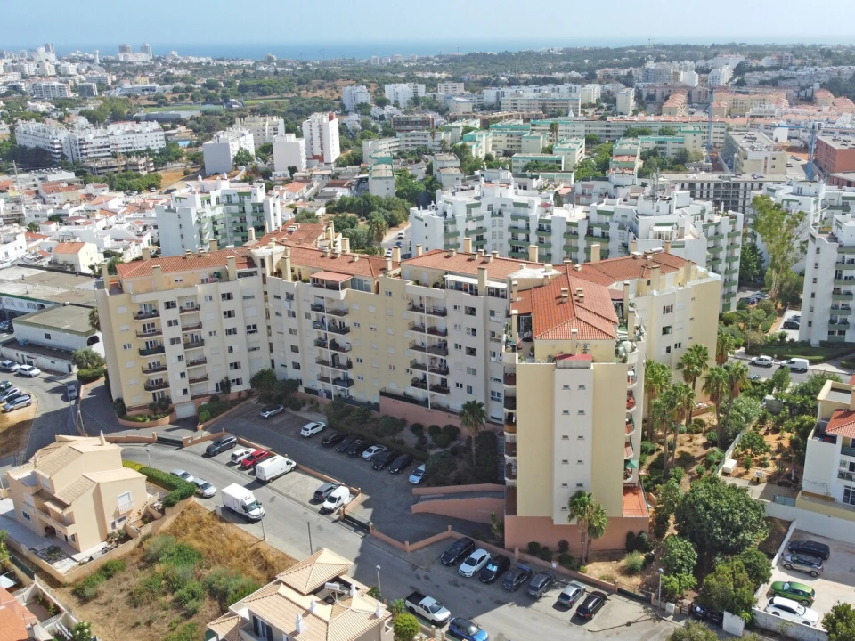 Apartamento T2 para Venda em Portimão Foto 4