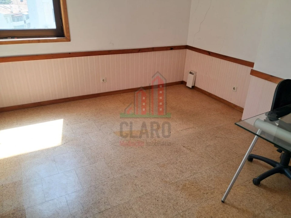 Escritório para Arrendamento em Sé Nova, Santa Cruz, Almedina e São Bartolomeu Foto 9
