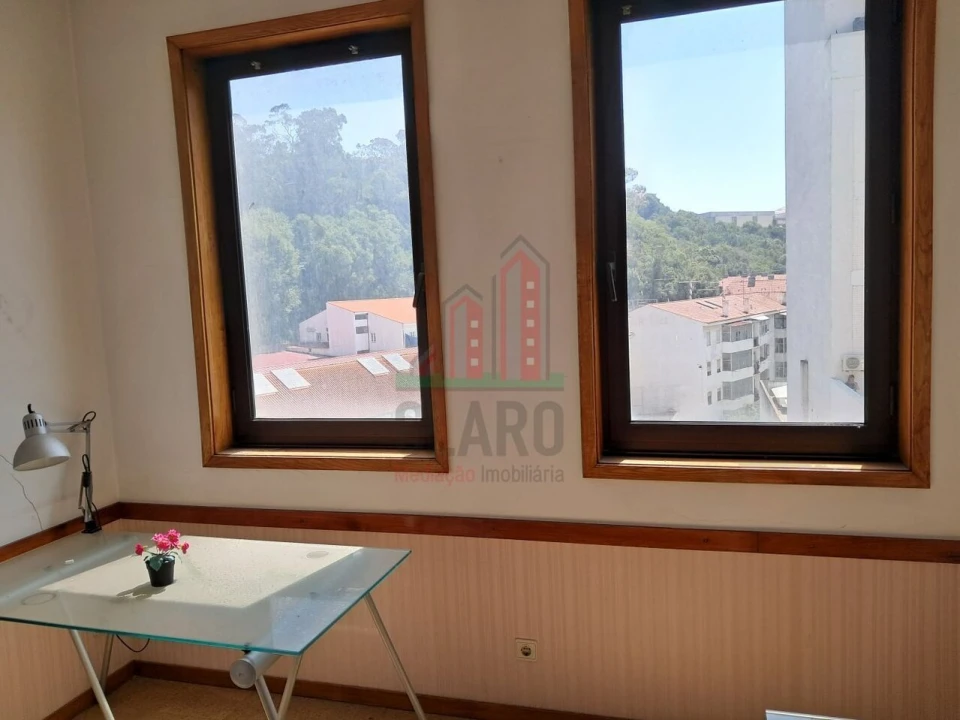 Escritório para Arrendamento em Sé Nova, Santa Cruz, Almedina e São Bartolomeu Foto 4